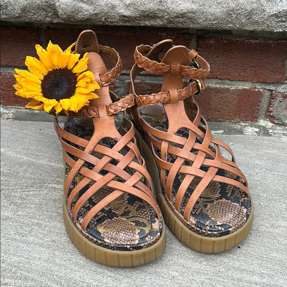 Stylish Brown Strappy Sandals